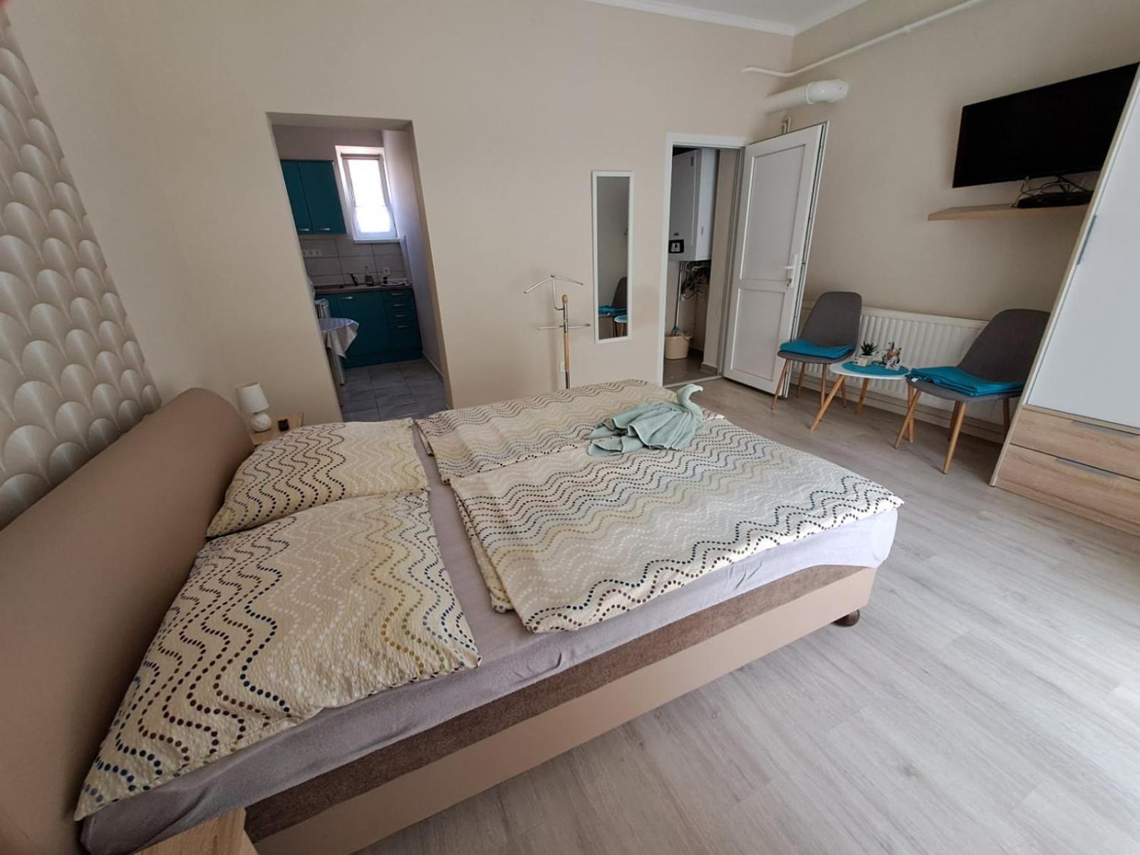 Bed and Breakfast Berta Panzió Hajdúszoboszló Exterior foto