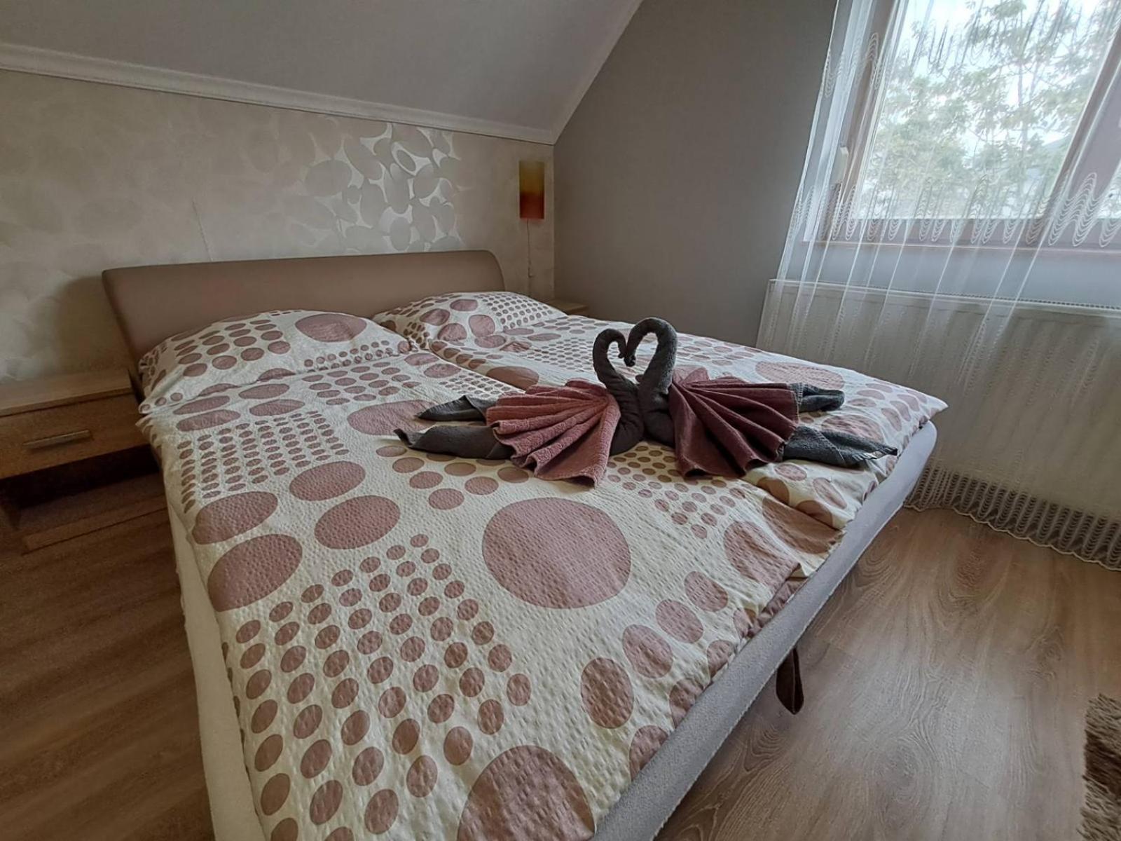 Bed and Breakfast Berta Panzió Hajdúszoboszló Zimmer foto