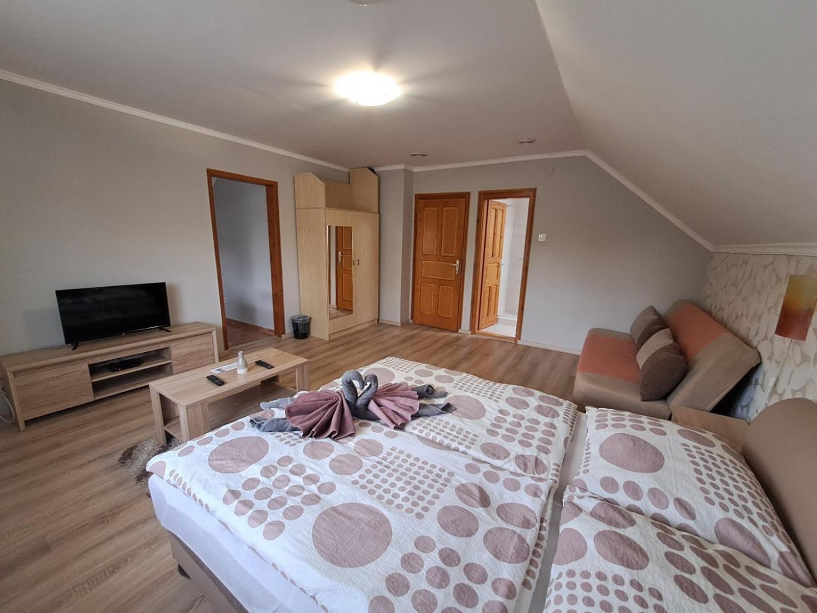 Bed and Breakfast Berta Panzió Hajdúszoboszló Zimmer foto